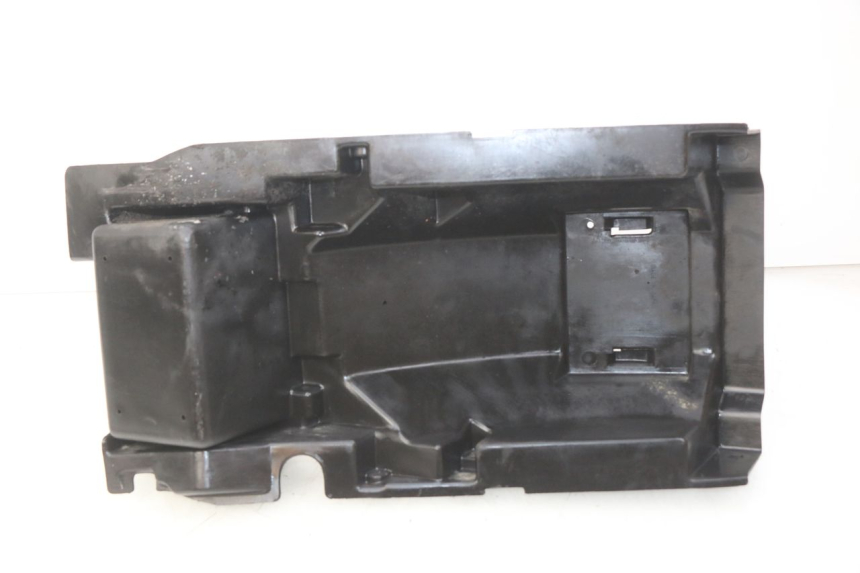 photo de REAR WHEEL SWINGARM KAWASAKI ZZR 600 (1995 - 2004) - Zoom on usage condition