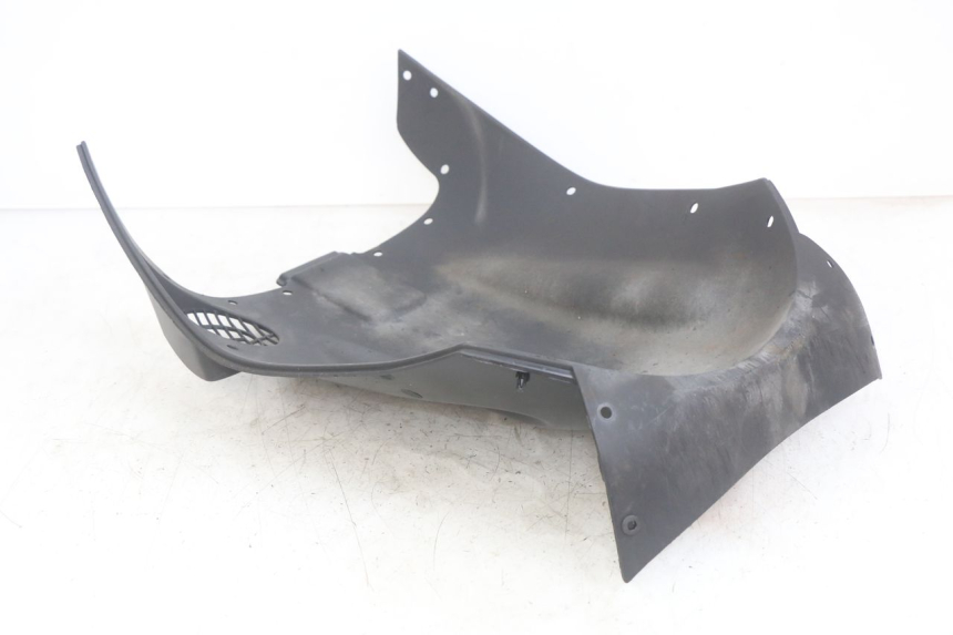 photo de FRONT WHEEL AXLE KYMCO AGILITY 16+ 4T 50 (2018 - 2023) - Alternative perspective