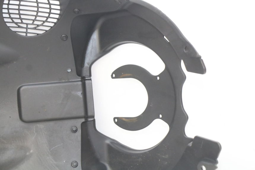 photo de FRONT WHEEL AXLE KYMCO AGILITY CITY 2T 50 (2008 - 2016) - Fixing points details