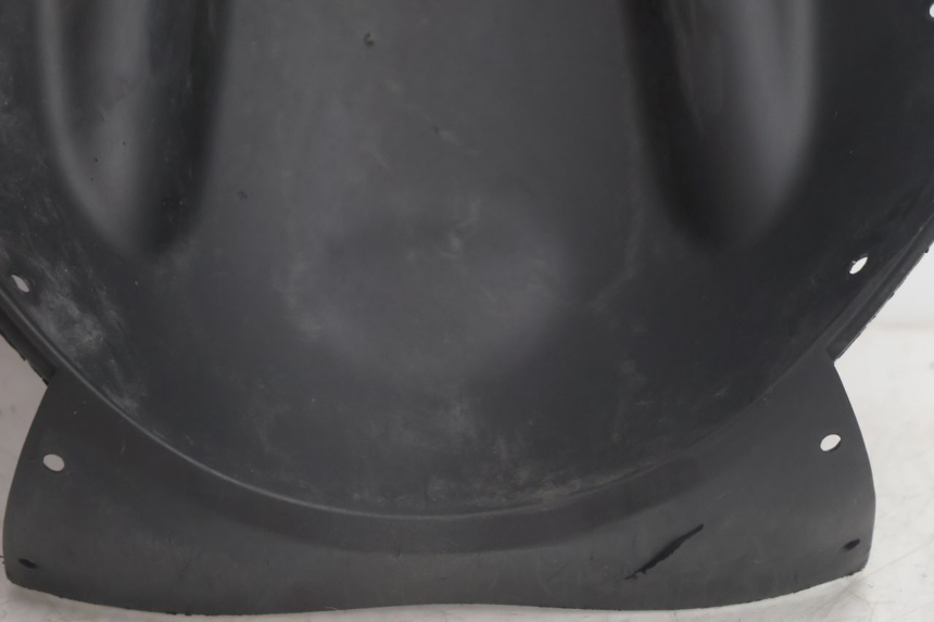 photo de FRONT WHEEL AXLE KYMCO AGILITY CITY 2T 50 (2008 - 2016) - Technical close-up