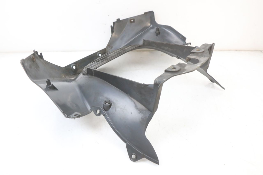 photo de FRONT WHEEL FENDER SUZUKI BURGMAN 125 (2007 - 2014) - Surface and material condition