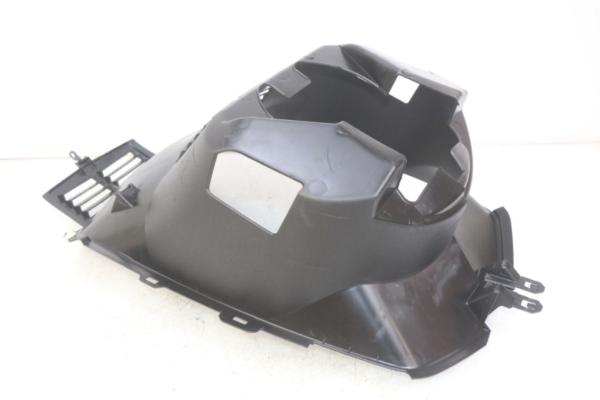 photo de FRONT WHEEL AXLE PEUGEOT CITYSTAR AIR 125 (2014 - 2017) - Zoom on usage condition