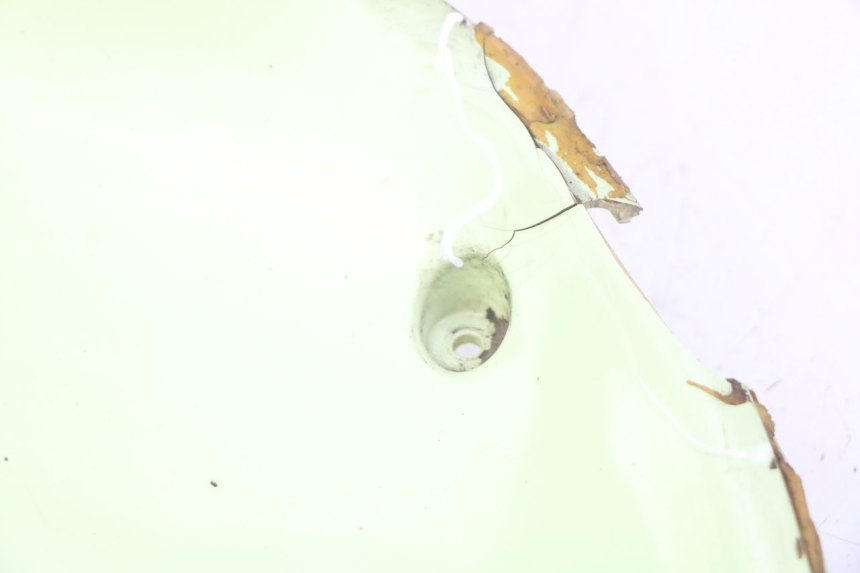 photo de FRONT WHEEL AXLE PEUGEOT DJANGO 2T 50 (2014 - 2019) - Alternative perspective