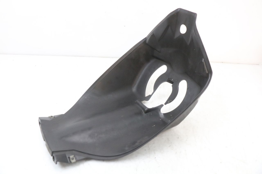 photo de FRONT WHEEL AXLE JM MOTORS EVOLIS 4T 50 (2018 - 2022) - Alternative perspective