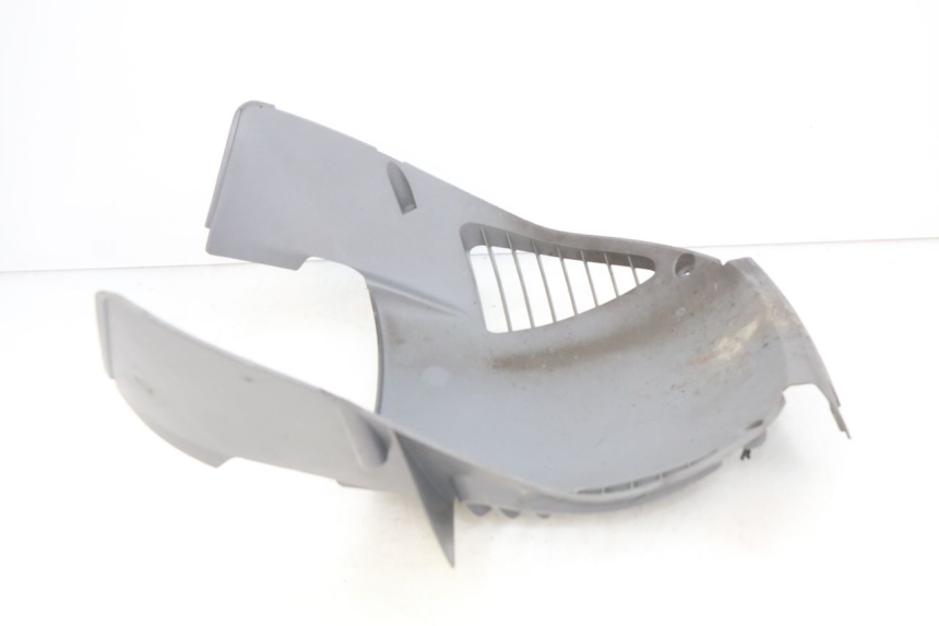 photo de FRONT WHEEL AXLE HONDA FES PANTHEON 2T 125 (1998 - 2002) - Zoom on usage condition