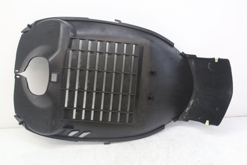photo de FRONT UNDERTRAY PEUGEOT GEOPOLIS RS 125 (2007 - 2009) - Zoom on usage condition