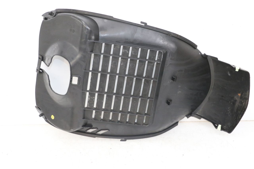 photo de FRONT UNDERTRAY PEUGEOT GEOPOLIS RS 125 (2007 - 2009) - Zoom on usage condition