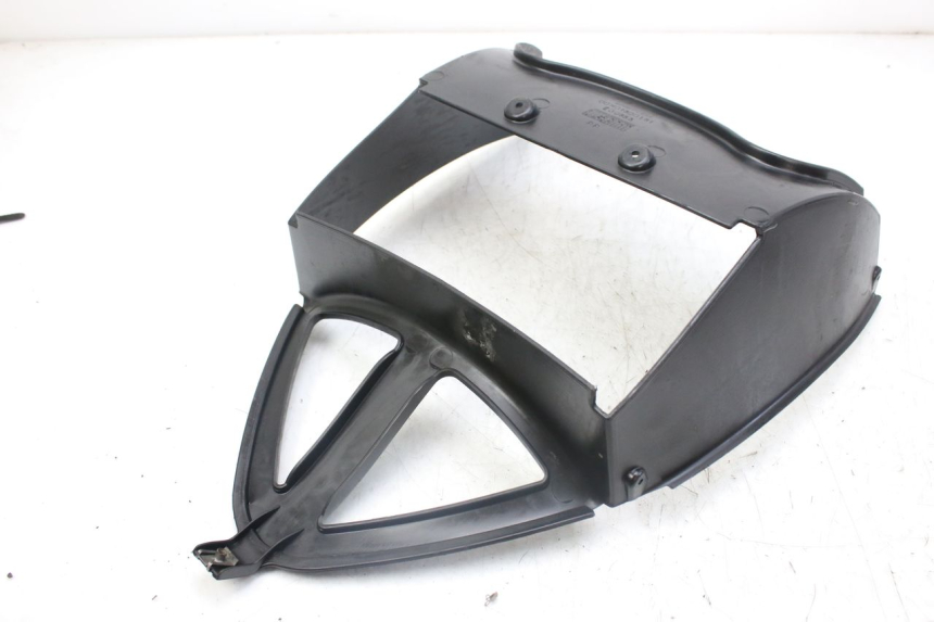 photo de FRONT WHEEL AXLE DERBI GPR 50 (2004 - 2009) - Distinctive features