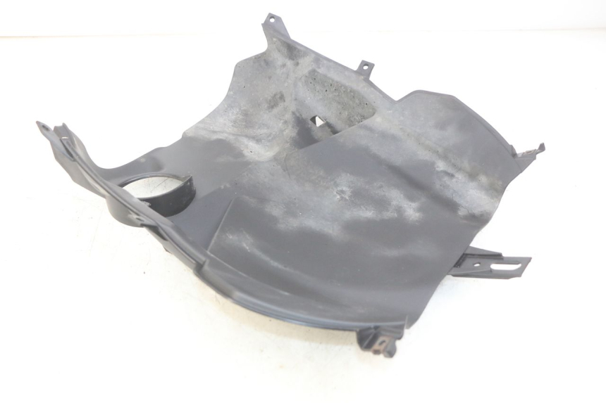 photo de FRONT WHEEL AXLE YAMAHA HW XENTER 125 (2011 - 2017) - Component detail