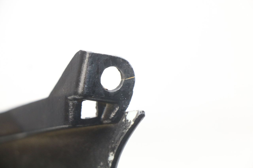 photo de FRONT WHEEL FENDER PEUGEOT KISBEE 2T 50 (2010 - 2017) - Zoom on usage condition