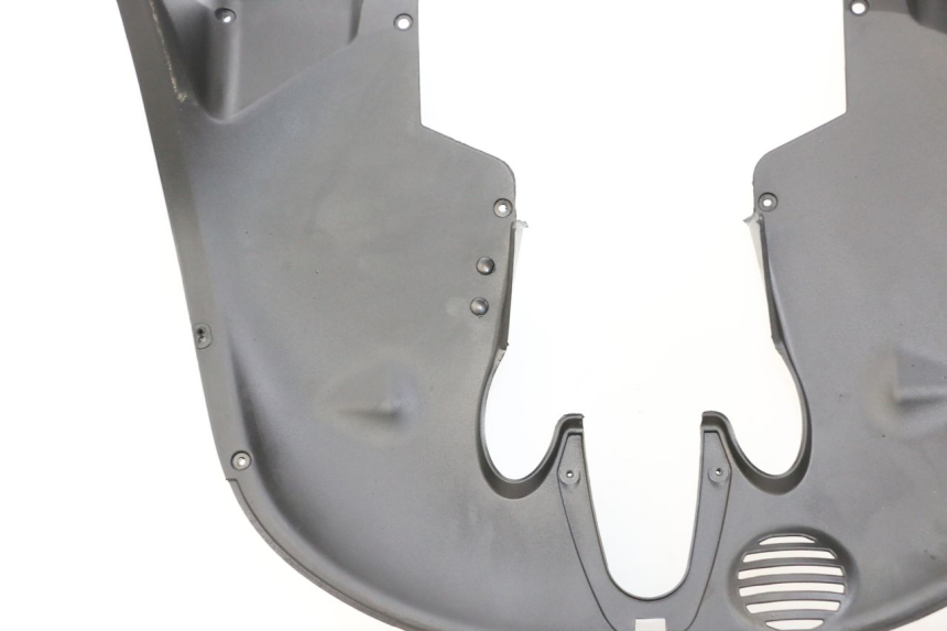 photo de FRONT UNDERTRAY PIAGGIO MP3 HPE 350 (2018 - 2020) - Technical close-up