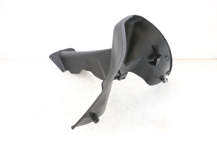photo de FRONT UNDERTRAY PIAGGIO MP3 HPE 300 (2019 - 2026) - Surface and material condition