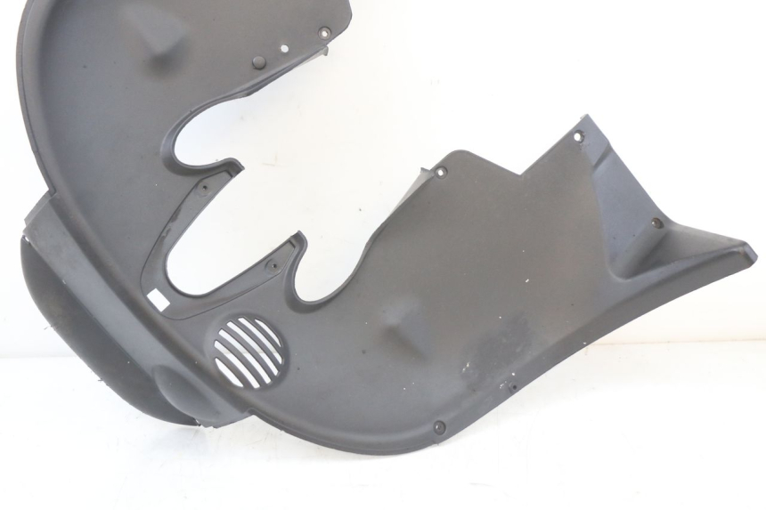 photo de FRONT WHEEL AXLE PIAGGIO MP3 LT 400 (2007 - 2012) - Technical close-up