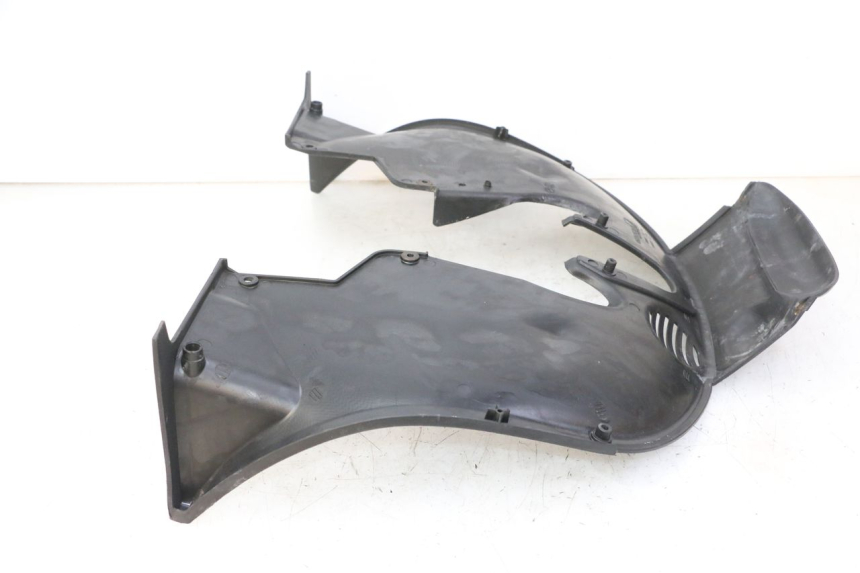photo de FRONT UNDERTRAY PIAGGIO MP3 RL 250 (2006 - 2010) - Component detail