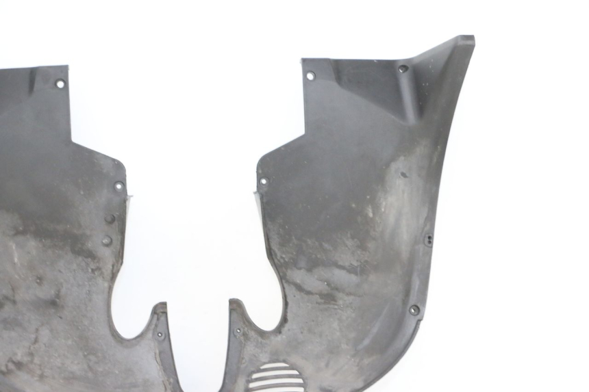 photo de FRONT UNDERTRAY PIAGGIO MP3 500 (2016 - 2018) - Surface and material condition