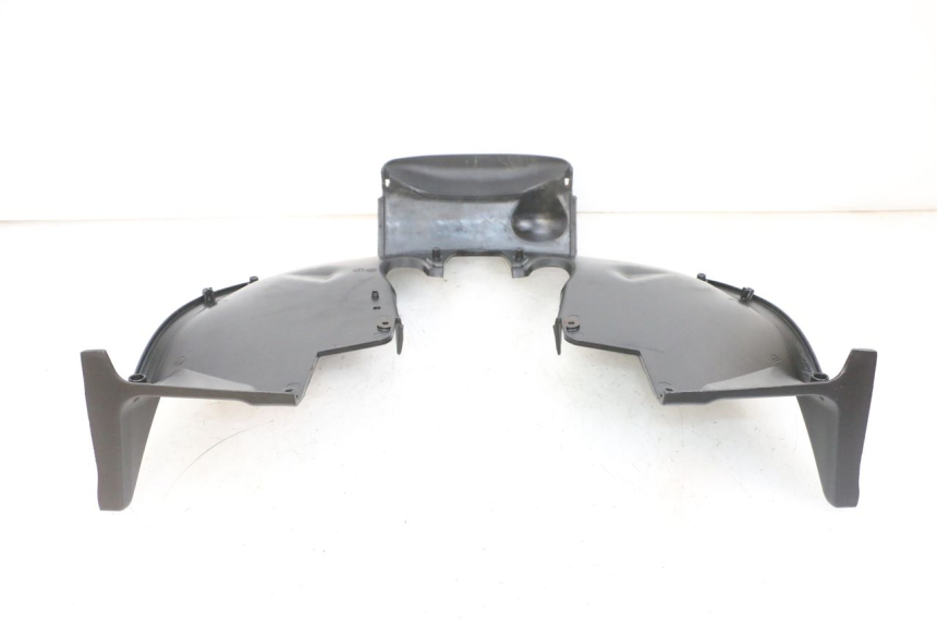 photo de FRONT UNDERTRAY PIAGGIO MP3 RL 250 (2006 - 2010) - Technical close-up