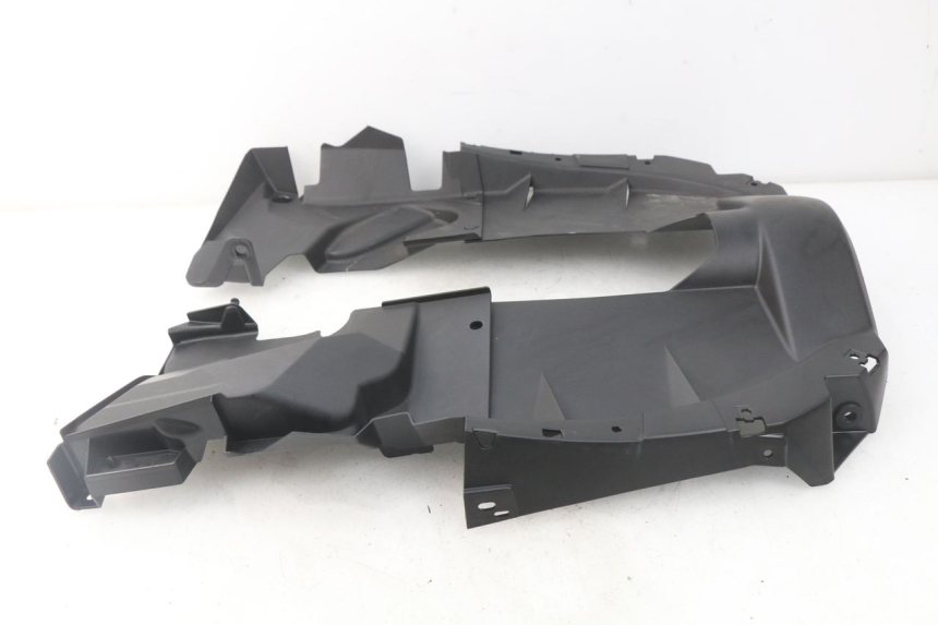 photo de FRONT UNDERTRAY MBK MW TRYPTIK 125 (2017 - 2022) - Fixing points details