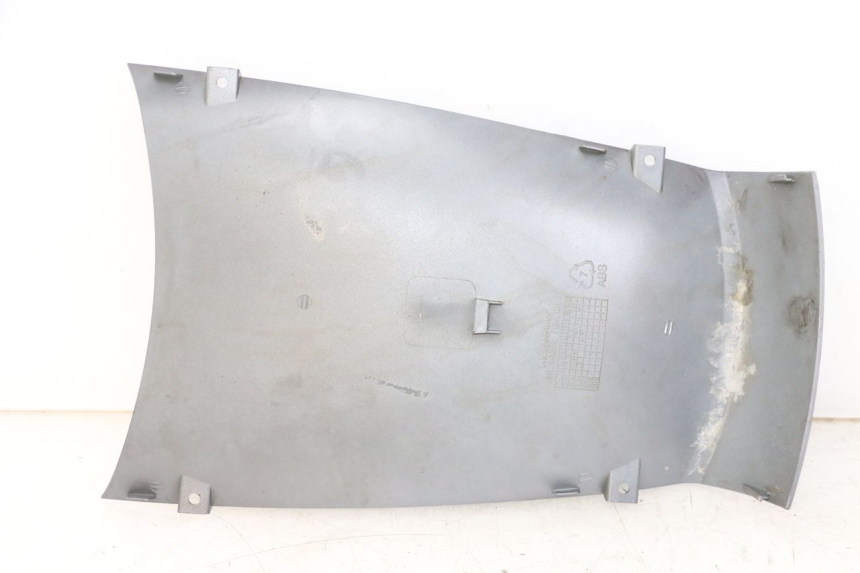 photo de FRONT WHEEL AXLE PEUGEOT TWEET 4T 50 (2014 - 2019) - Zoom on usage condition