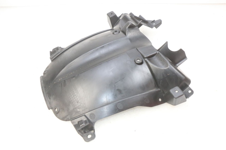 photo de FRONT WHEEL AXLE SUZUKI SIXTEEN 125 (2008 - 2010) - Component detail