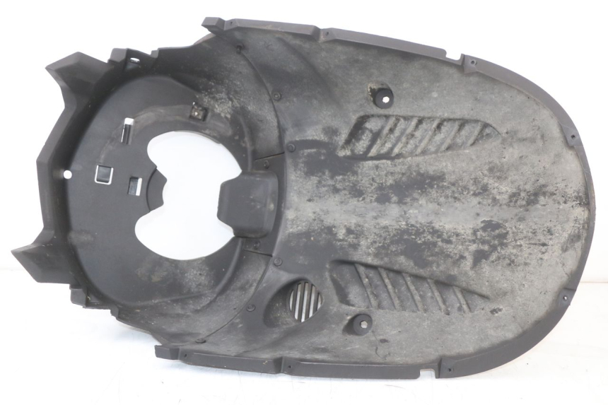 photo de FRONT UNDERTRAY KYMCO SUPER 8 4T 50 (2021 - 2024) - Fixing points details