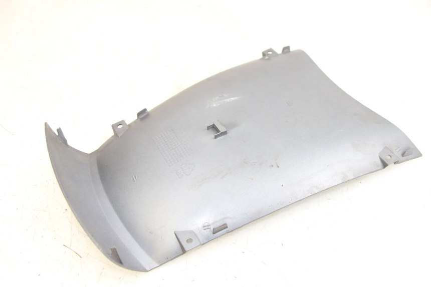 photo de FRONT WHEEL AXLE PEUGEOT TWEET 4T 50 (2014 - 2019) - Zoom on usage condition