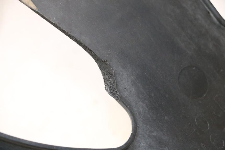 photo de FRONT UNDERTRAY HONDA VFR FI RC46 800 (1998 - 2001) - Surface and material condition