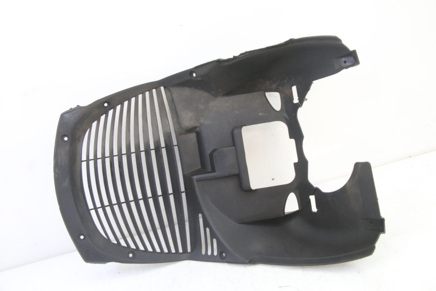 photo de FRONT UNDERTRAY YAMAHA XMAX X-MAX 125 (2006 - 2009) - Zoom on usage condition