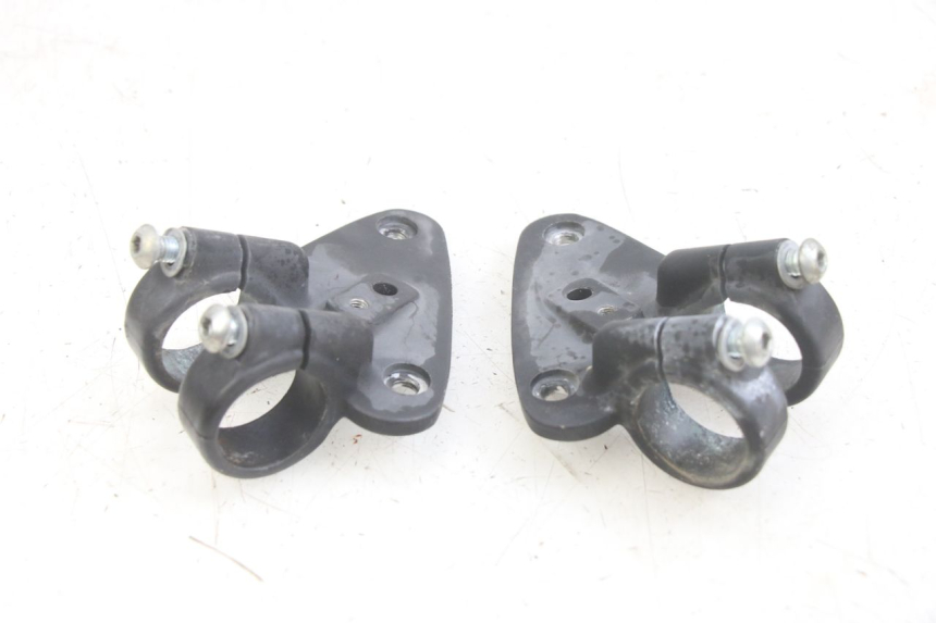 photo de HEADLIGHT BRACKET GILERA DNA 50 (2000 - 2007) - Main view