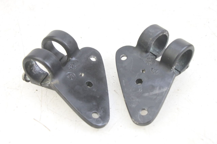 photo de HEADLIGHT BRACKET GILERA DNA 50 (2000 - 2007) - Zoom on usage condition
