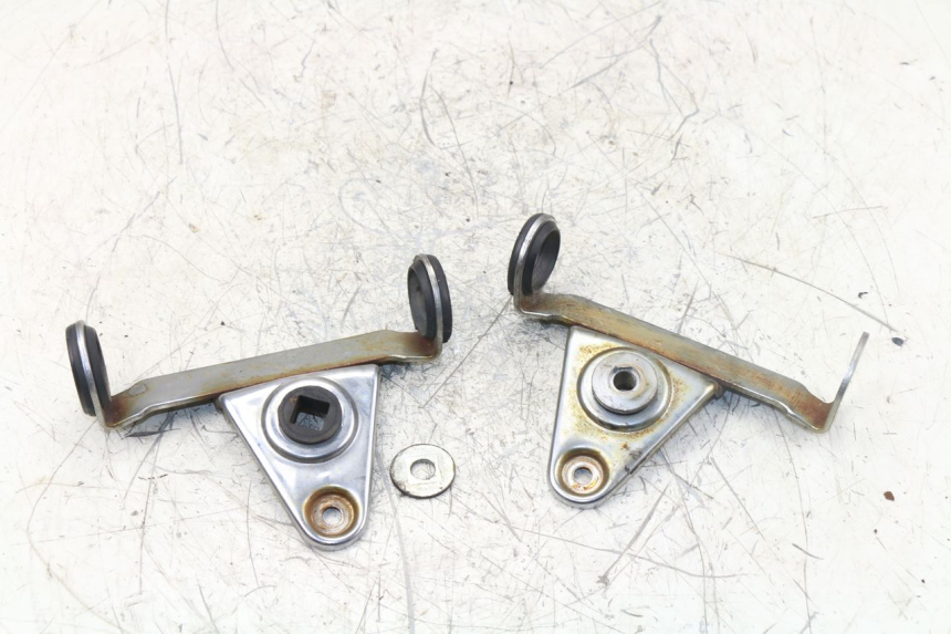 photo de HEADLIGHT BRACKET SUZUKI GN 125 (1997 - 2000) - Main view