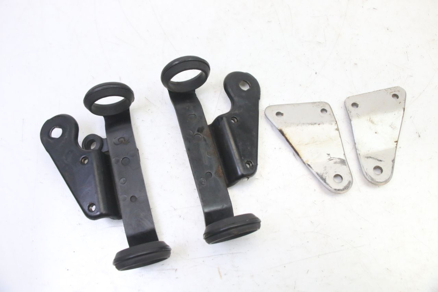 photo de HEADLIGHT BRACKET SUZUKI GS GSE 500 (2001 - 2003) - Main view