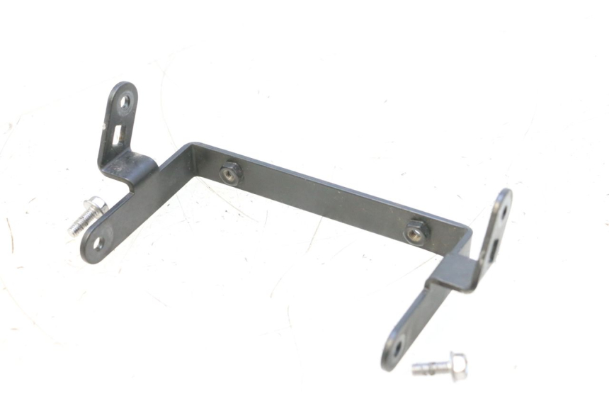 photo de HEADLIGHT BRACKET YAMAHA NEOS NEO'S 4T 50 (2008 - 2016) - Zoom on usage condition