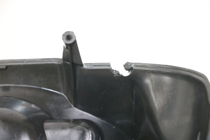 photo de HEADLIGHT BRACKET APRILIA SCARABEO GT TOURING 125 (1999 - 2005) - Zoom on usage condition