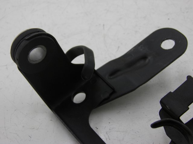 photo de HEADLIGHT BRACKET YAMAHA SR 125 (1982 - 2003) - Component detail
