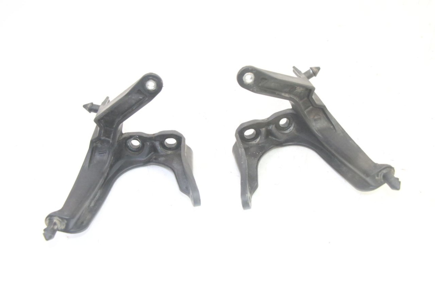 photo de HEADLIGHT BRACKET YAMAHA YFM R RAPTOR 250 (2008 - 2014) - Alternative perspective