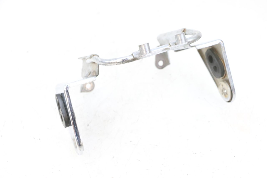photo de HEADLIGHT BRACKET KAWASAKI ZR 7 750 (1999 - 2004) - Checked used part