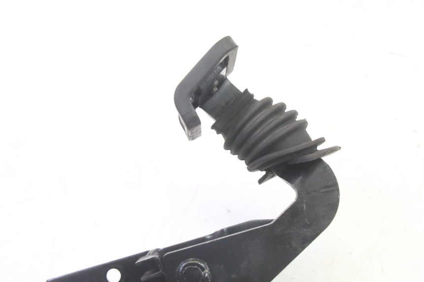 photo de BRAKE PEDAL QUADRO 4 4D 350 (2015 - 2018) - Zoom on usage condition