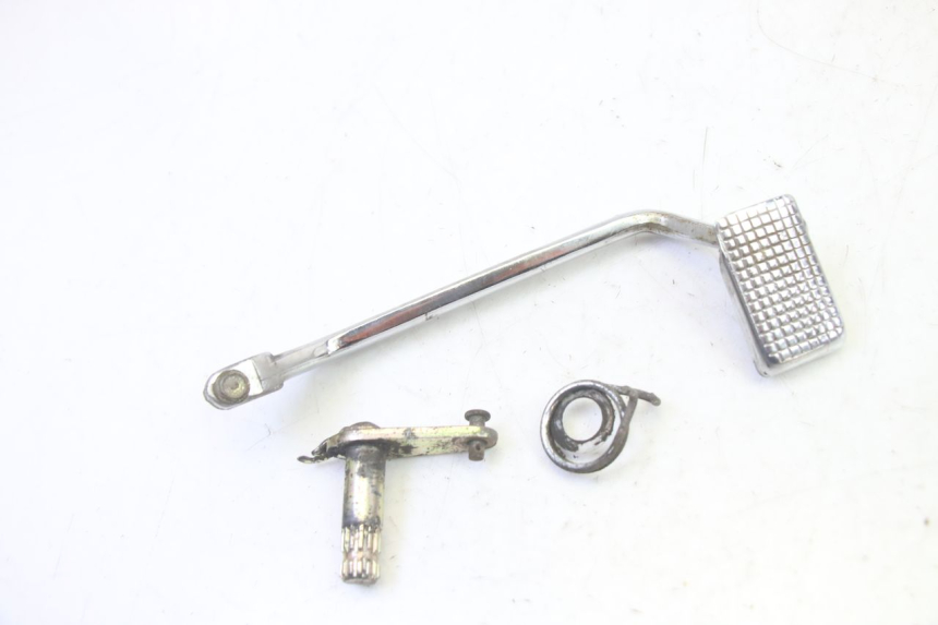 photo de BRAKE PEDAL HYOSUNG GV AQUILA 125 (2000 - 2009) - Fixing points details