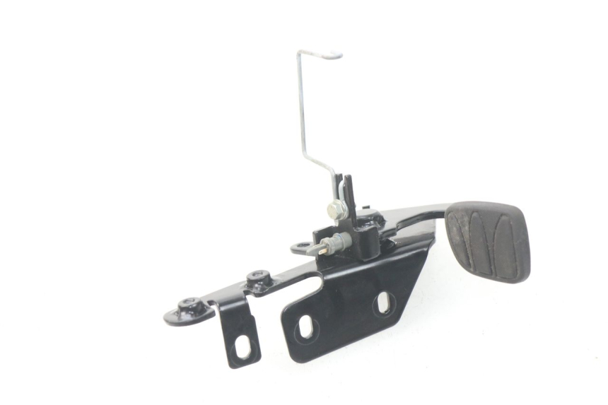 photo de BRAKE PEDAL PEUGEOT METROPOLIS 400 (2017 - 2020) - Zoom on usage condition