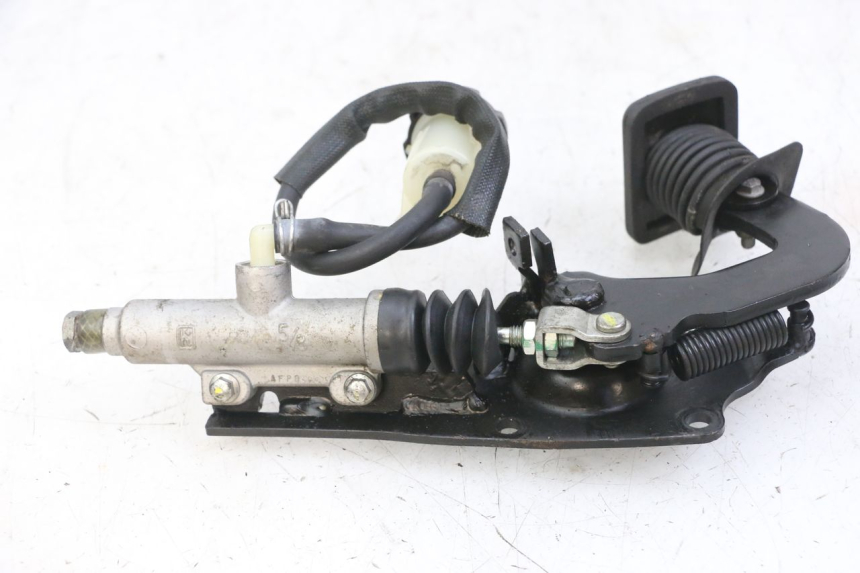photo de BRAKE PEDAL PIAGGIO MP3 LT 300 (2010 - 2016) - Zoom on usage condition