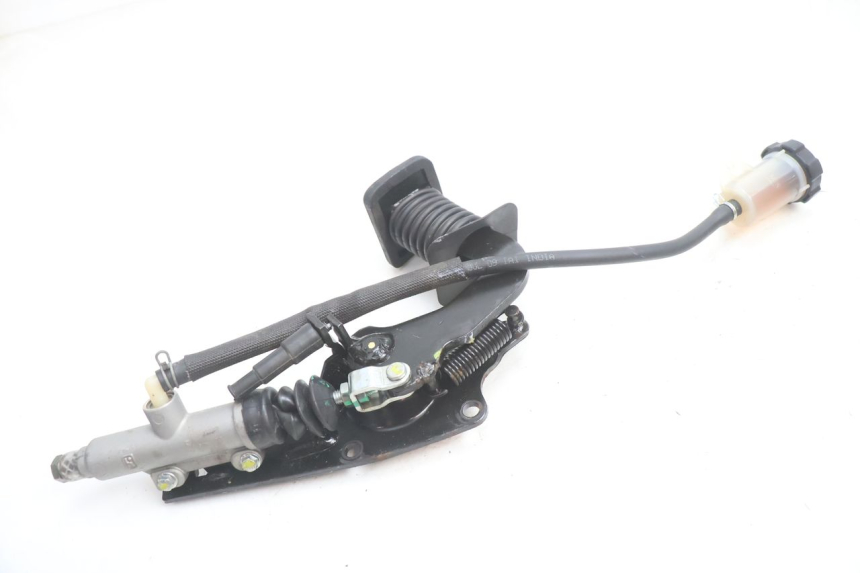 photo de BRAKE PEDAL PIAGGIO MP3 LT 400 (2007 - 2012) - Zoom on usage condition