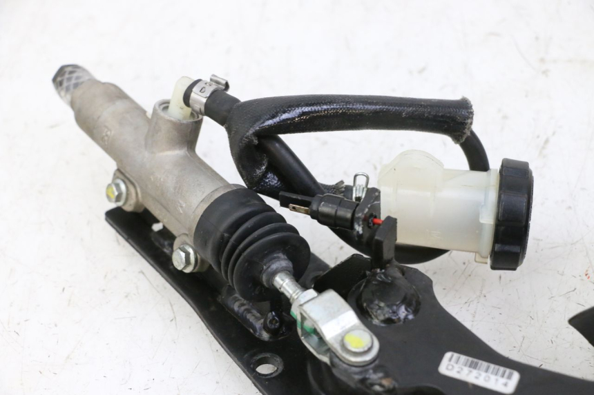 photo de BRAKE PEDAL PIAGGIO MP3 500 (2014 - 2017) - Zoom on usage condition