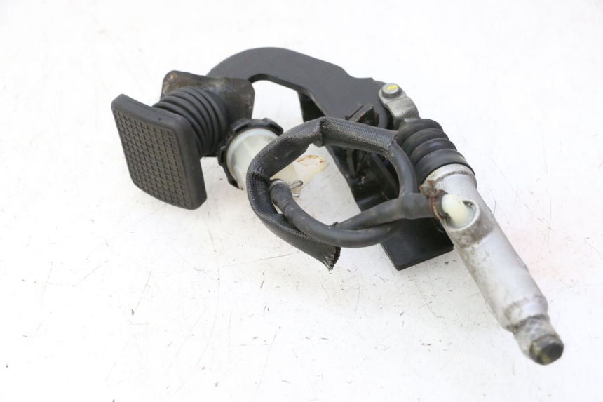 photo de BRAKE PEDAL PIAGGIO MP3 500 (2011 - 2015) - Zoom on usage condition