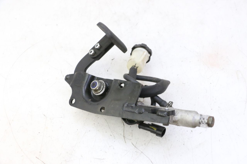 photo de BRAKE PEDAL PIAGGIO MP3 RL 250 (2006 - 2010) - Alternative perspective