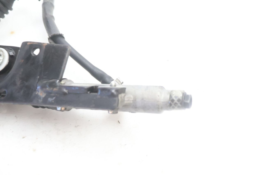 photo de BRAKE PEDAL PIAGGIO MP3 500 (2016 - 2018) - Fixing points details