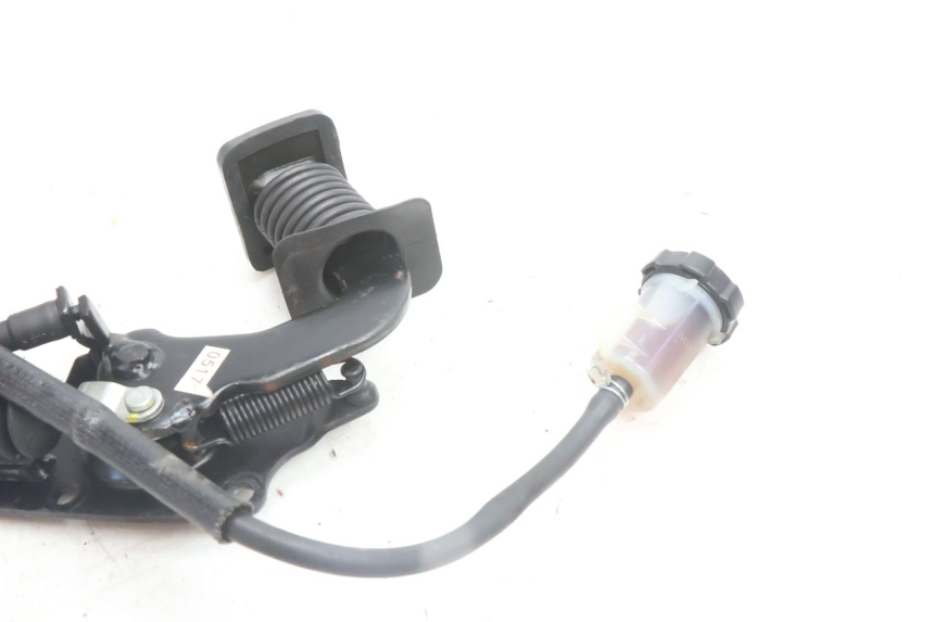 photo de BRAKE PEDAL PIAGGIO MP3 500 (2016 - 2018) - Zoom on usage condition