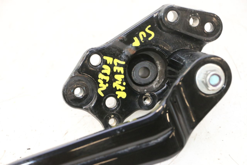 photo de BRAKE PEDAL HARLEY DAVIDSON ROAD GLIDE FLTRXSE 1920 (2018 - 2022) - Zoom on usage condition