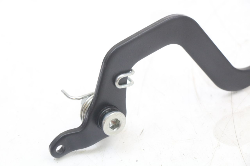 photo de BRAKE PEDAL ROYAL ENFIELD SCRAM 411 (2022 - 2024) - Component detail