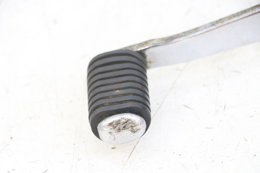 photo de BRAKE PEDAL YAMAHA FZS FAZER 600 (2001 - 2003) - Technical close-up