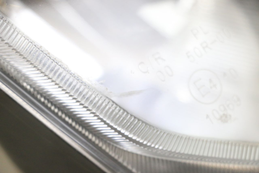 photo de FRONT HEADLIGHT KYMCO AGILITY 4T 50 (2005 - 2018) - Surface and material condition